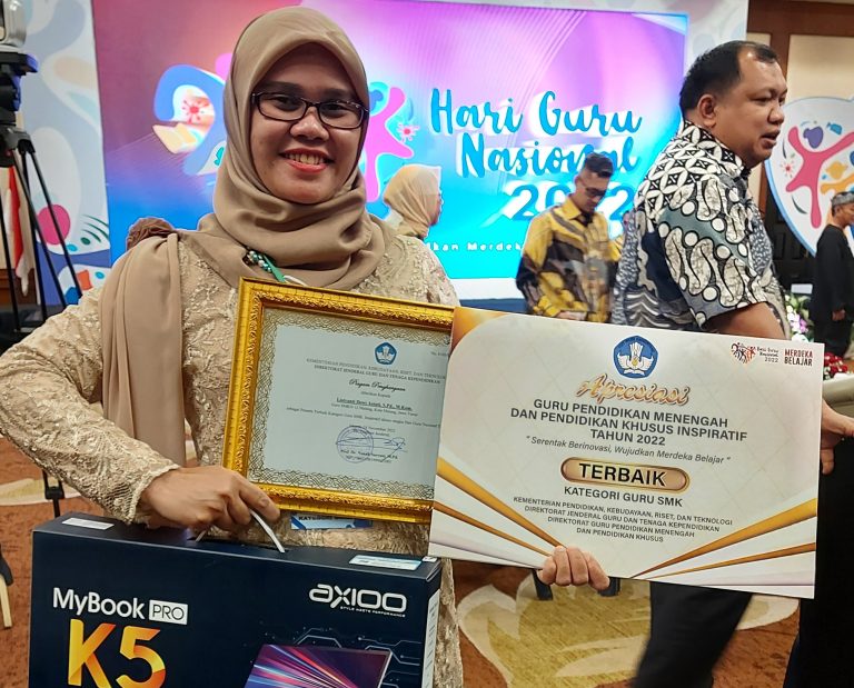 Kembali…!!, Prestasi Membanggakan Guru SMK Negeri 12 Malang Terpilih Sebagai Peserta Terbaik Guru Inspiratif SMK Tingkat Nasional