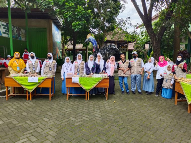 Kegiatan Bazaar KWS - K12